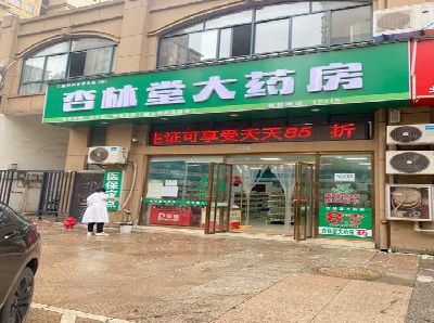 武圣铝塑板门头招牌的特点。